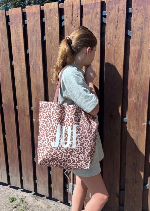 Dragen & Zo Canvas Shopper Juf leopard print product dierenprint vooraanzicht